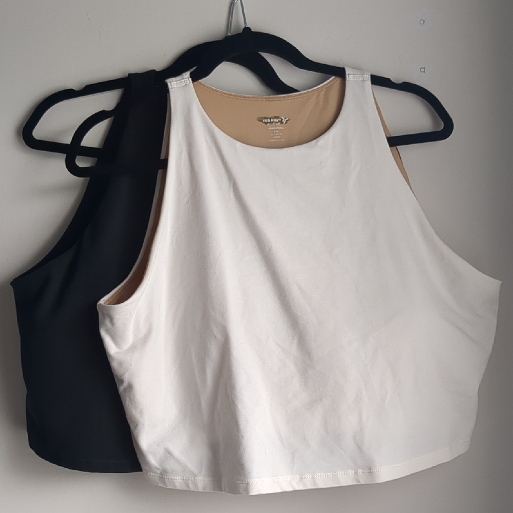 Old Navy Active Black and Cream Tops - Set Of 2